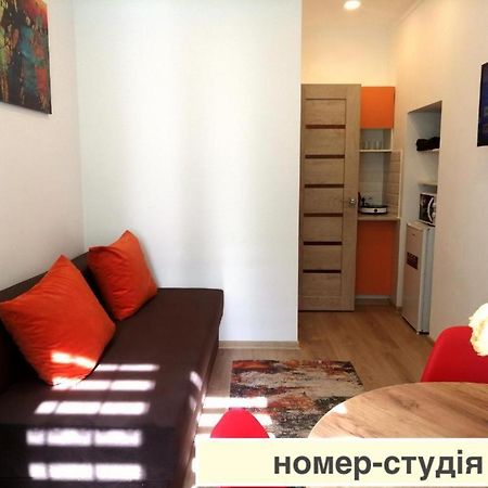 Світло Цілодобово Apartments In The City Center Lviv Eksteriør billede