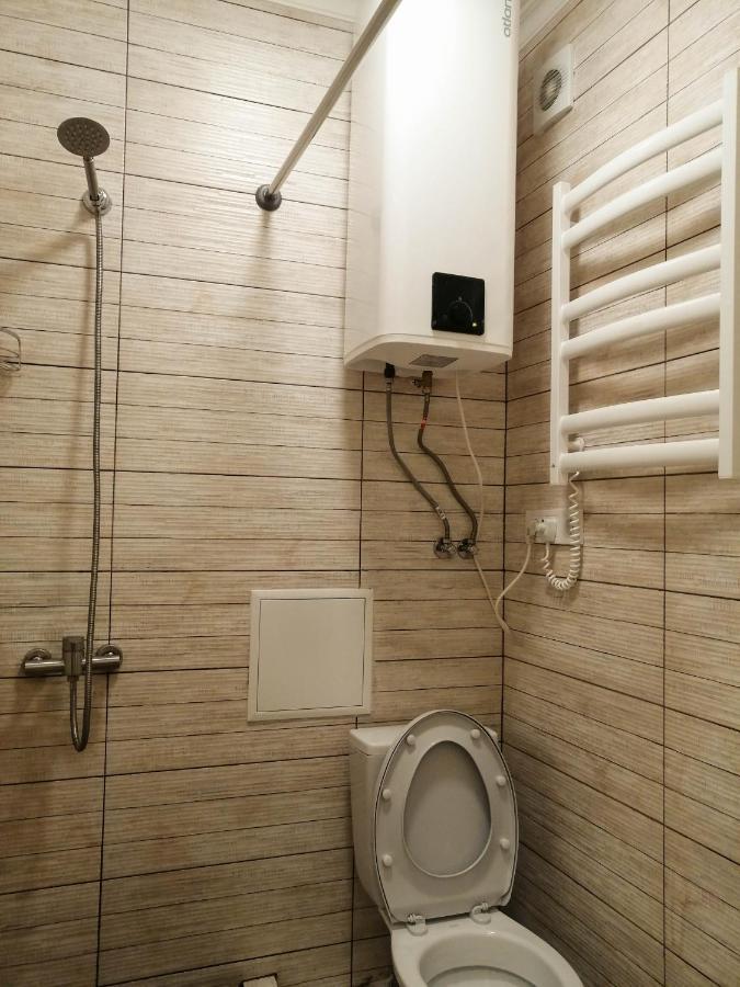 Світло Цілодобово Apartments In The City Center Lviv Eksteriør billede